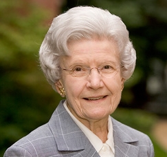 Saint Louis University’s Mary Breummer Receives Honor From the Pope