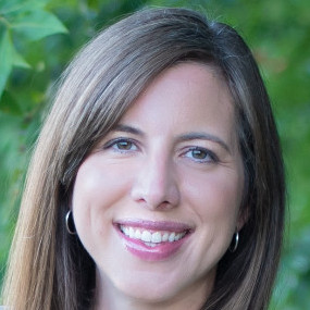 Study Shows How Women Students in Entrepreneurship Overcome Obstacles to Success