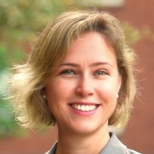 Academic Study Finds Women CFOs Are Better Communicators Than Their Male Counterparts