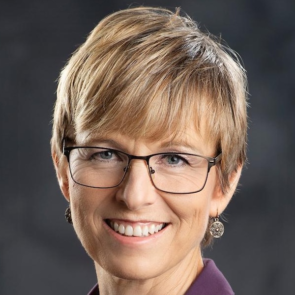 Leslie Burger Honored for Excellence in Wildlife Education